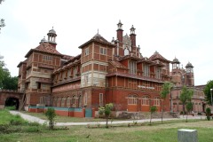 Baroda-art-and-picture-gallery_Sayajibaug
