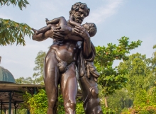 hercules-statue-sayajibaug